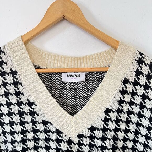 Double Zero Black Cream Houndstooth Pattern Oversized V-neck Vest - Picture 4 of 7